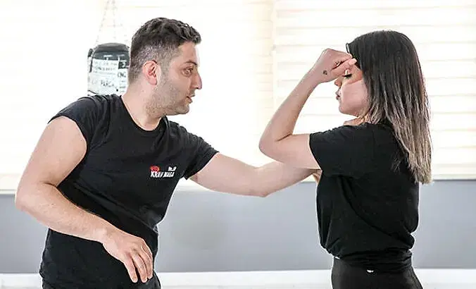 Antalyalı kadınlar, Krav Maga ile kendilerini koruyor